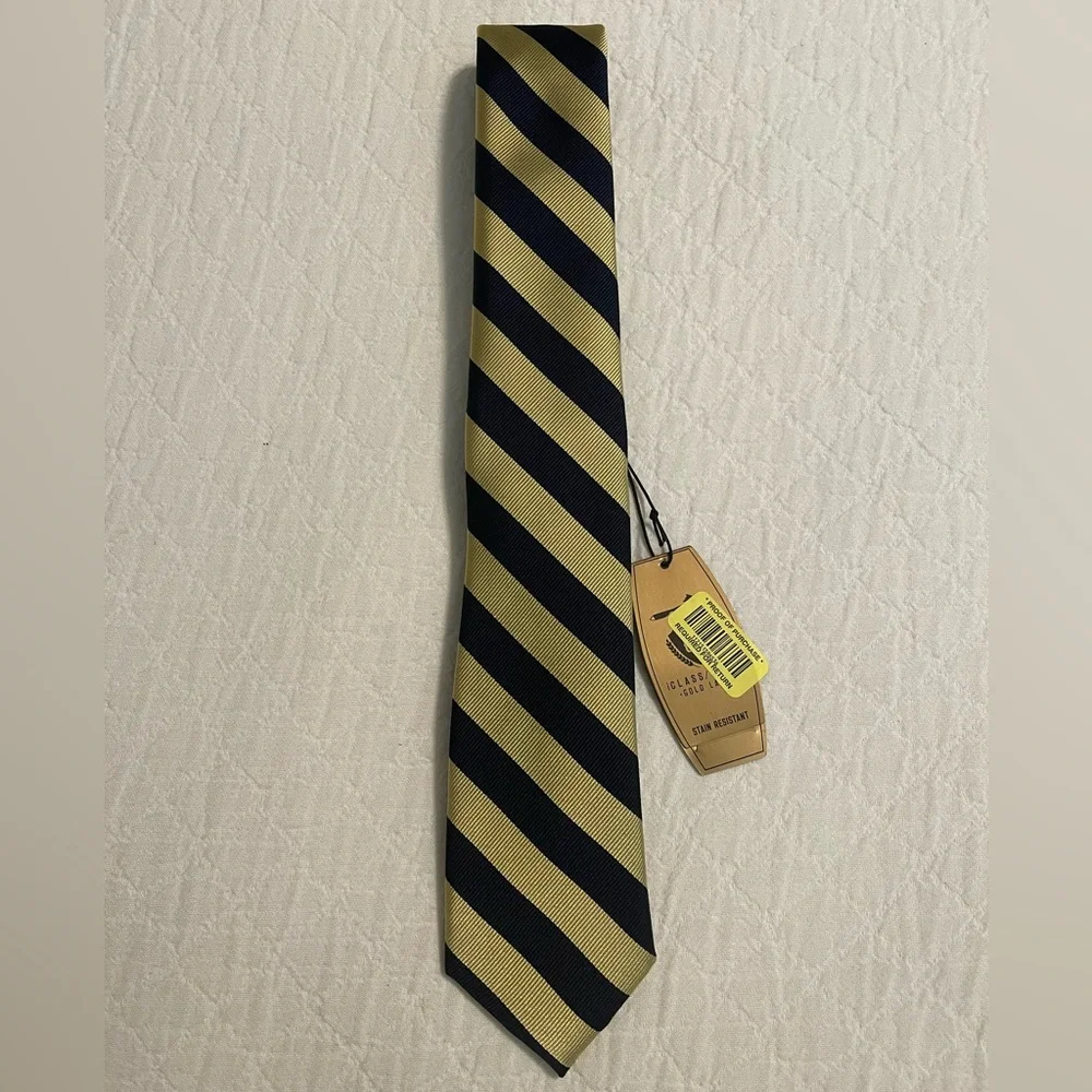 3/$15 NWT Class Club navy gold stripe neck tie Boys L XL